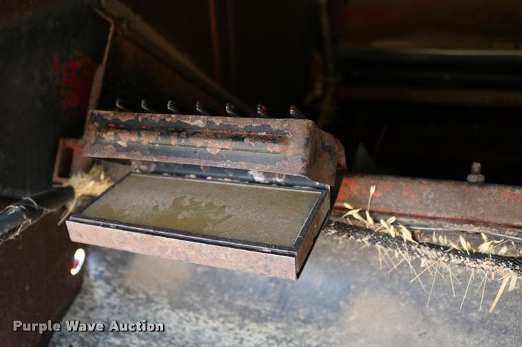 image for item DB9275 1999 Case IH 2388 combine