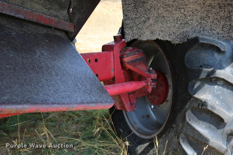 image for item DB9275 1999 Case IH 2388 combine