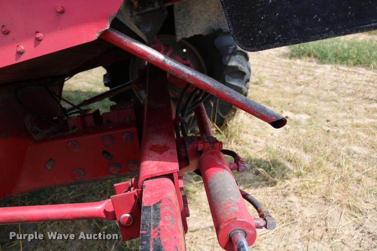 image for item DB9275 1999 Case IH 2388 combine