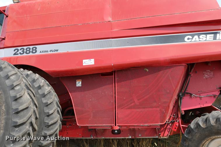 image for item DB9275 1999 Case IH 2388 combine