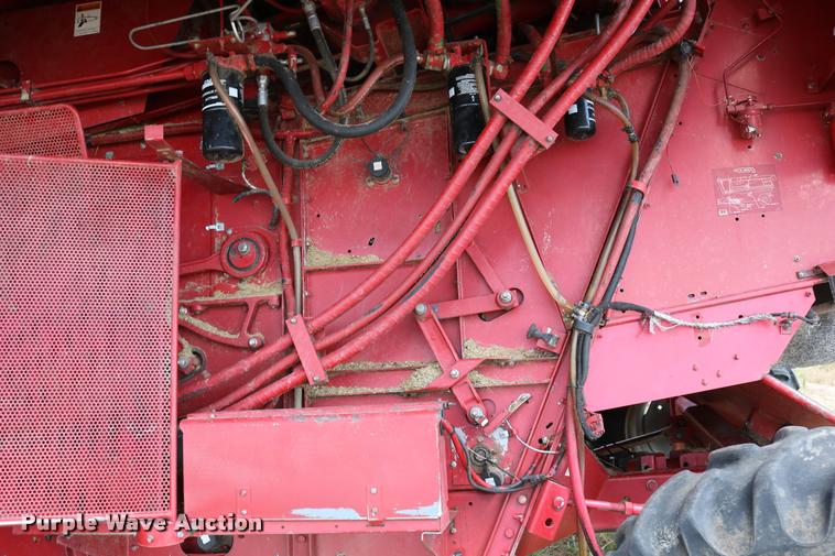 image for item DB9275 1999 Case IH 2388 combine