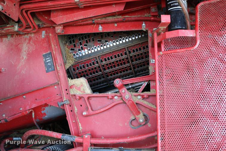 image for item DB9275 1999 Case IH 2388 combine
