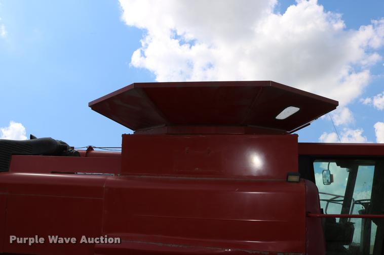 image for item DB9275 1999 Case IH 2388 combine