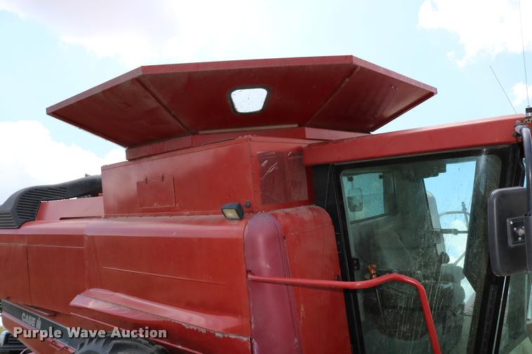 image for item DB9275 1999 Case IH 2388 combine