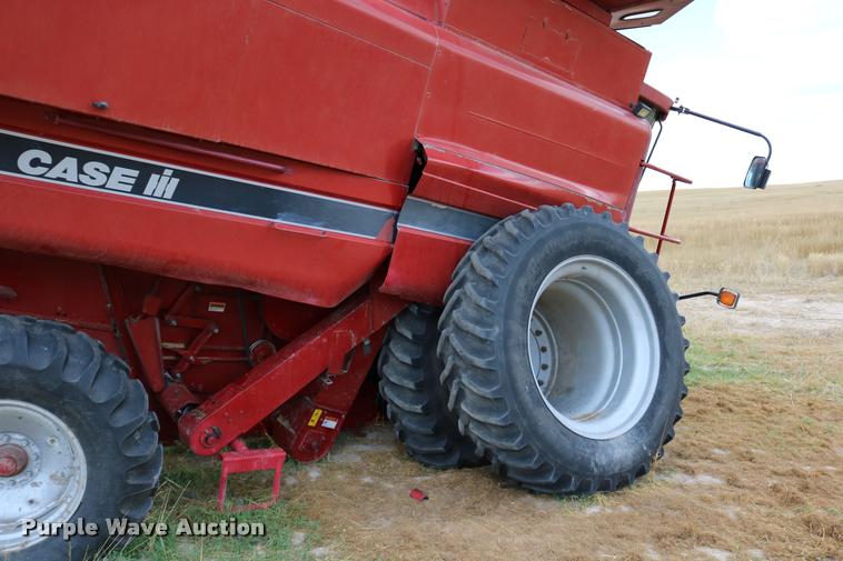 image for item DB9275 1999 Case IH 2388 combine