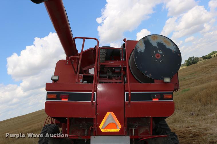 image for item DB9275 1999 Case IH 2388 combine