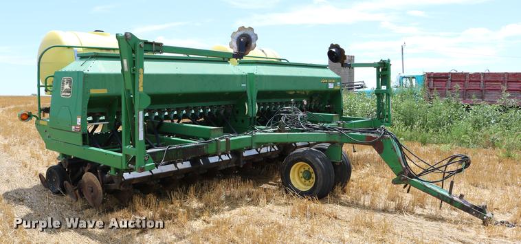 image for item DB9283 2001 John Deere 1560 no-till split row grain drill