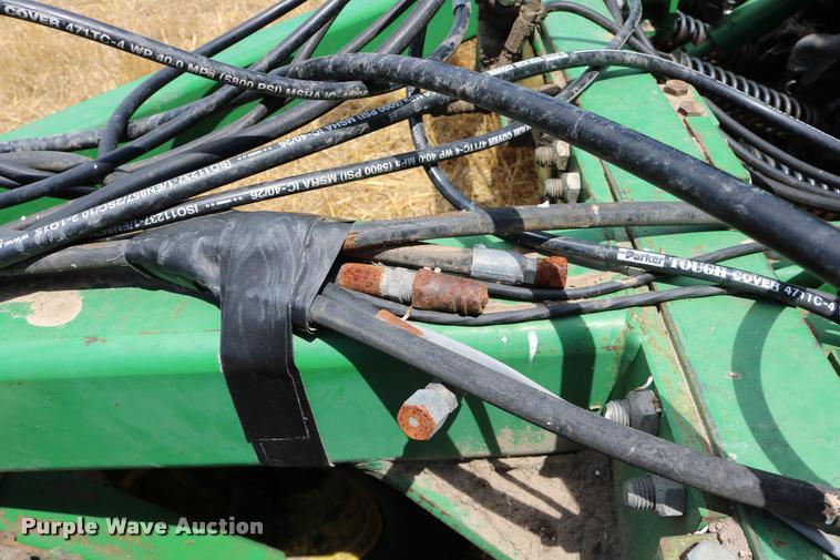 image for item DB9283 2001 John Deere 1560 no-till split row grain drill