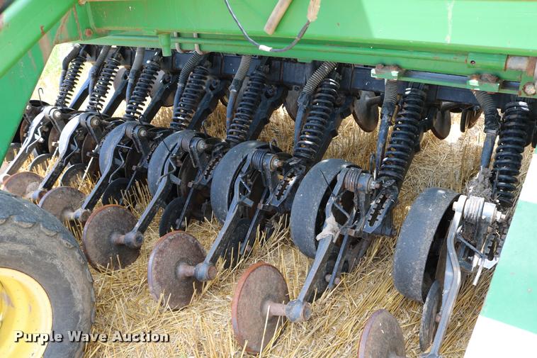 image for item DB9283 2001 John Deere 1560 no-till split row grain drill