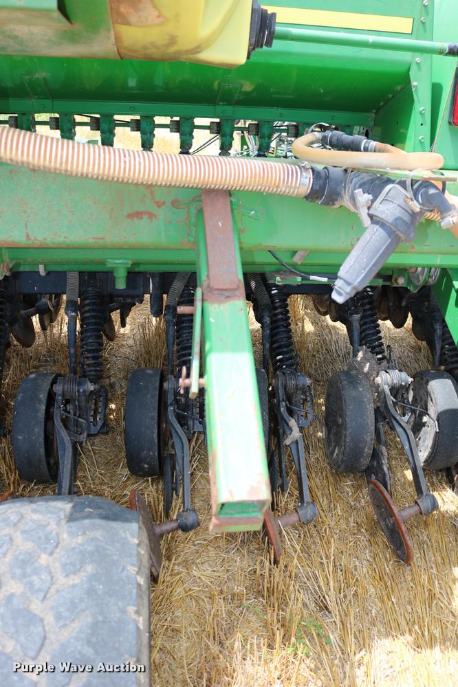 image for item DB9283 2001 John Deere 1560 no-till split row grain drill