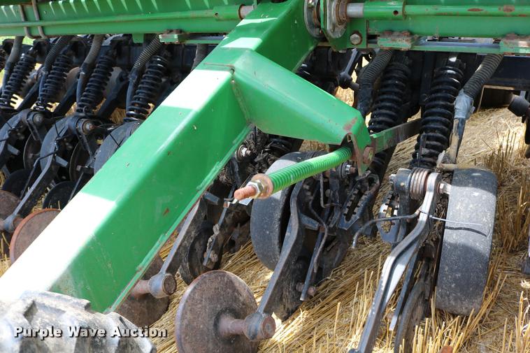 image for item DB9283 2001 John Deere 1560 no-till split row grain drill