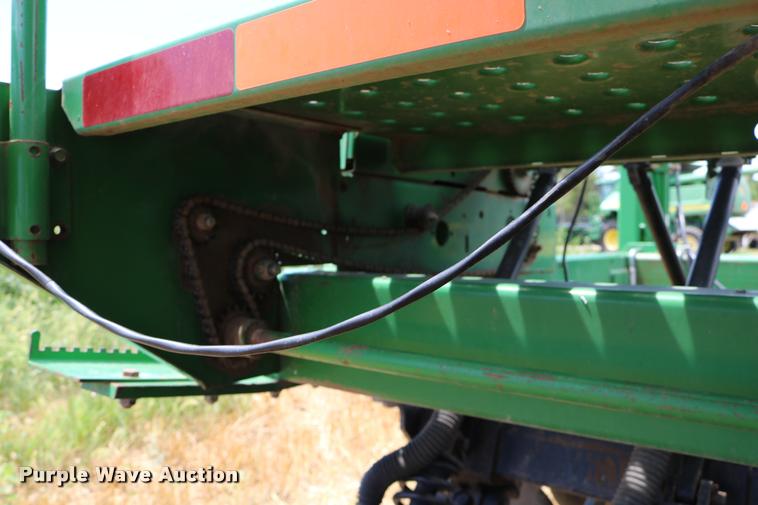 image for item DB9283 2001 John Deere 1560 no-till split row grain drill