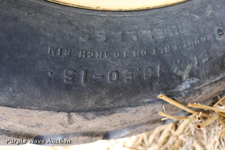 image for item DB9283 2001 John Deere 1560 no-till split row grain drill