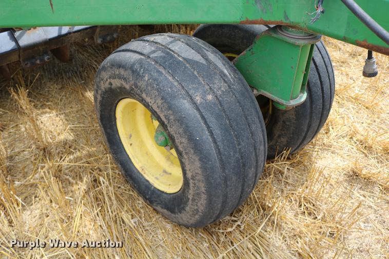 image for item DB9283 2001 John Deere 1560 no-till split row grain drill