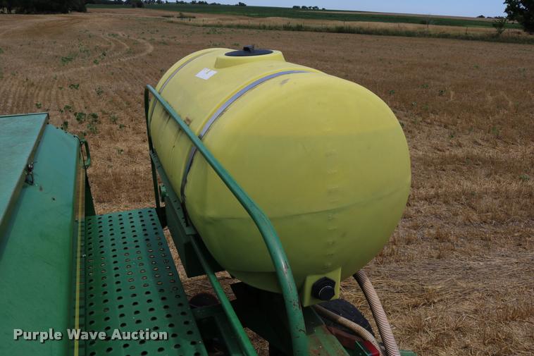 image for item DB9283 2001 John Deere 1560 no-till split row grain drill