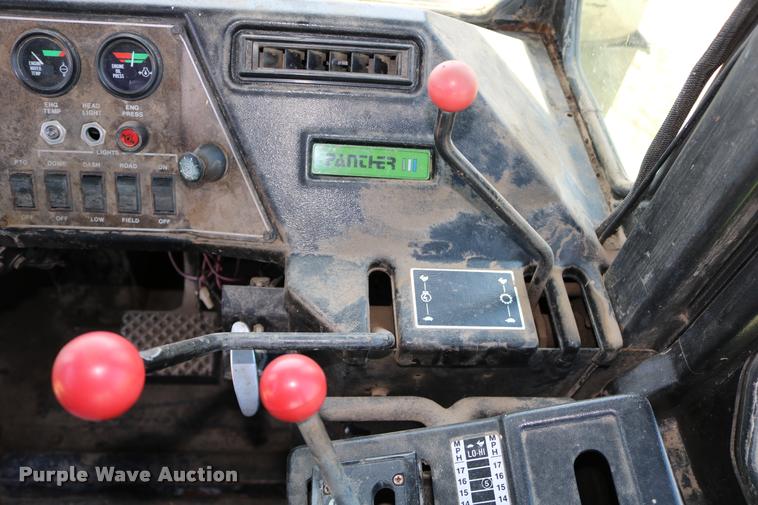 image for item DB9284 1980 Steiger Panther III PTA325 4WD tractor