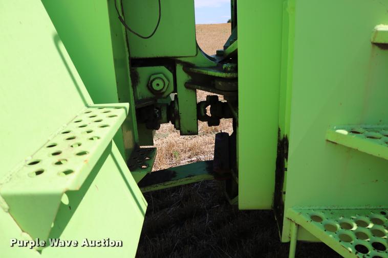 image for item DB9284 1980 Steiger Panther III PTA325 4WD tractor