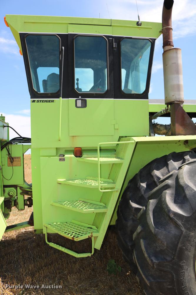 image for item DB9284 1980 Steiger Panther III PTA325 4WD tractor