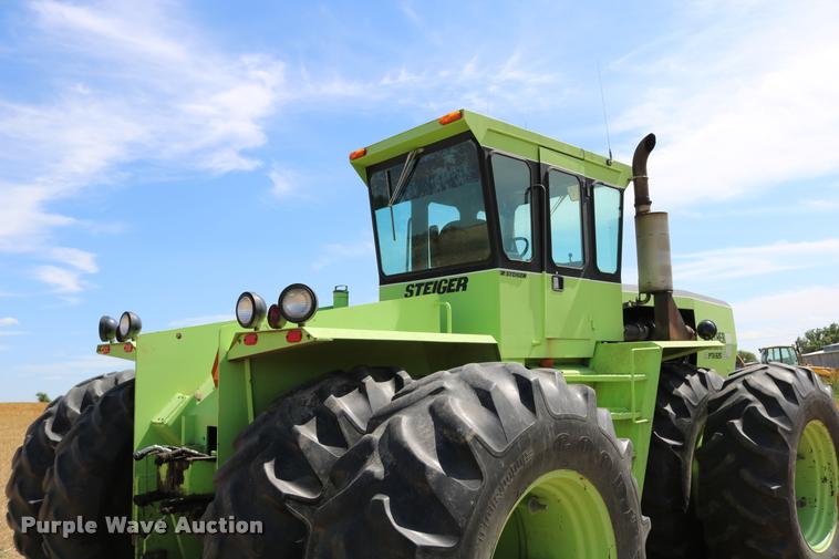 image for item DB9284 1980 Steiger Panther III PTA325 4WD tractor