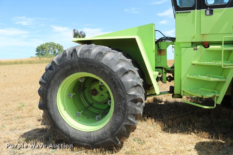 image for item DB9284 1980 Steiger Panther III PTA325 4WD tractor