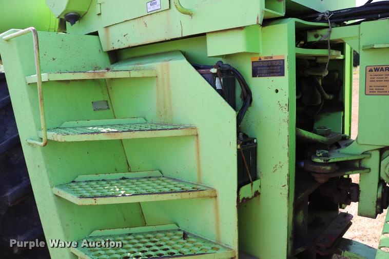 image for item DB9284 1980 Steiger Panther III PTA325 4WD tractor