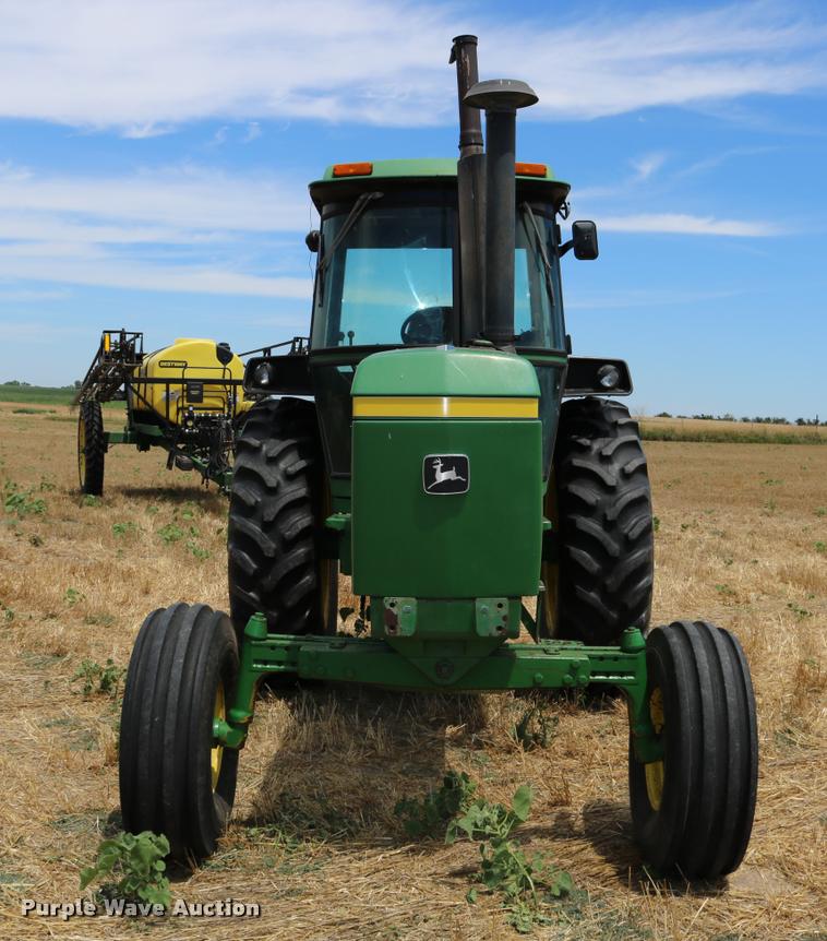 image for item DB9285 1973 John Deere 4430H tractor