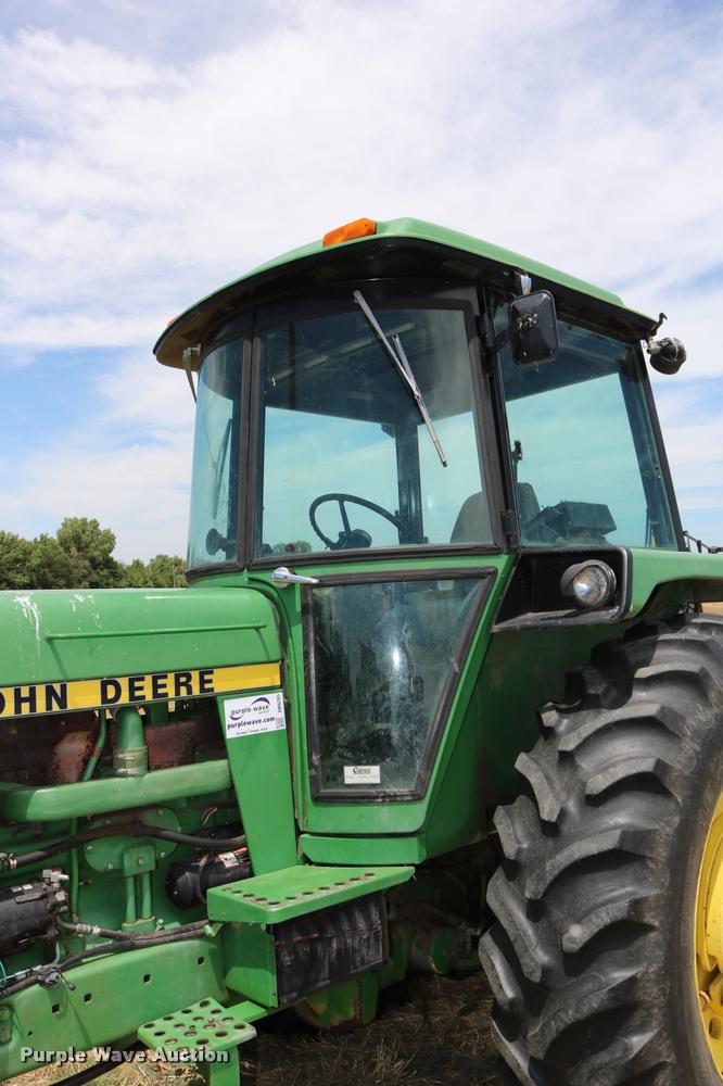 image for item DB9285 1973 John Deere 4430H tractor
