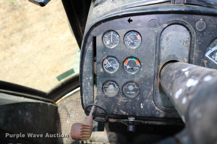 image for item DB9285 1973 John Deere 4430H tractor