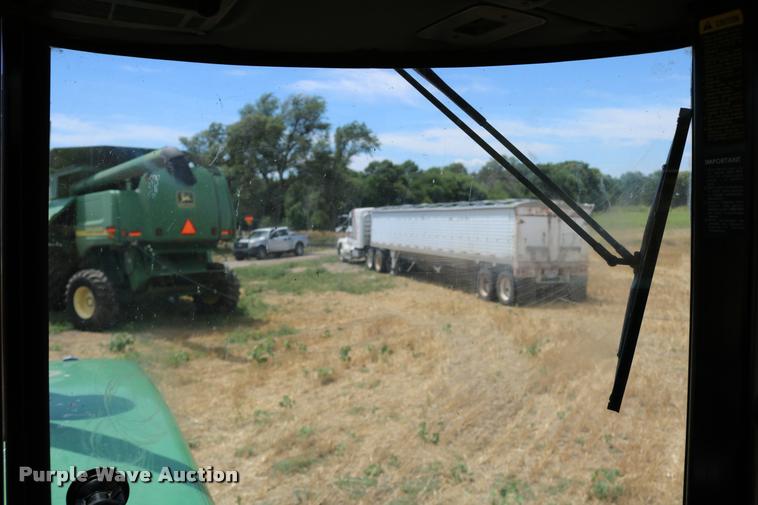 image for item DB9285 1973 John Deere 4430H tractor