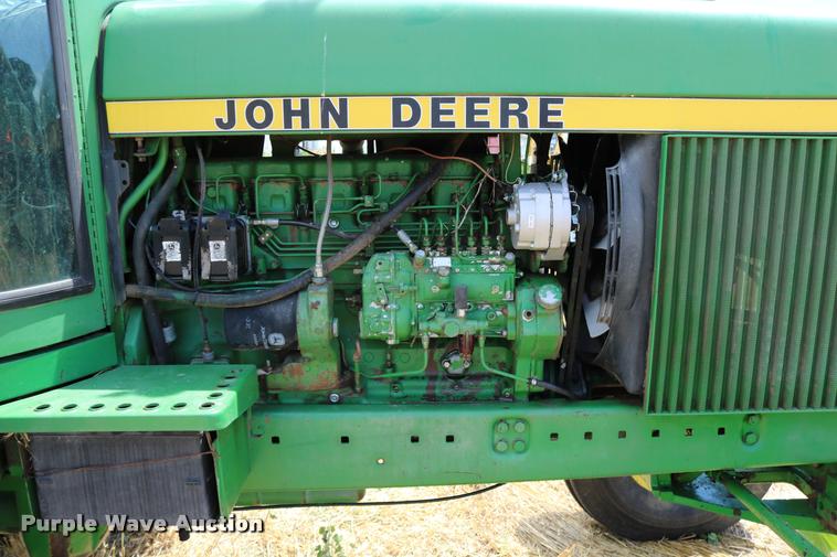 image for item DB9285 1973 John Deere 4430H tractor