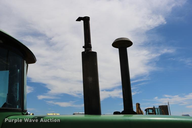 image for item DB9285 1973 John Deere 4430H tractor