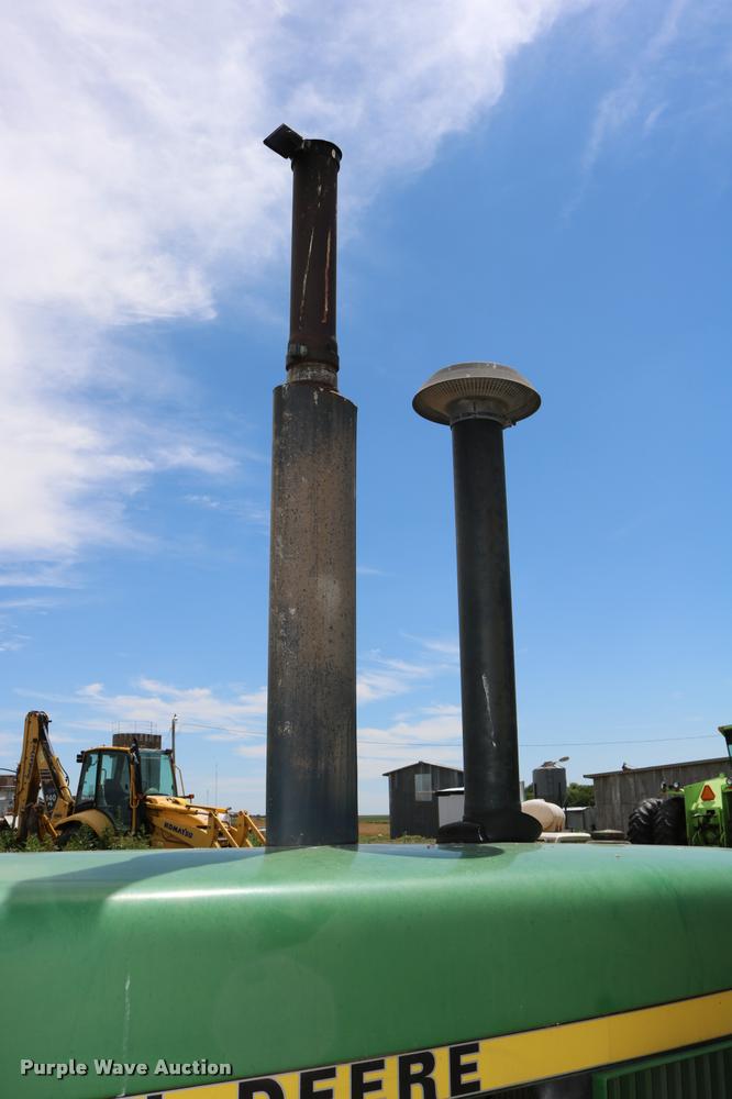 image for item DB9285 1973 John Deere 4430H tractor