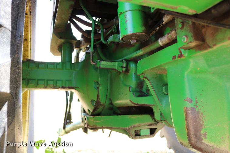 image for item DB9285 1973 John Deere 4430H tractor