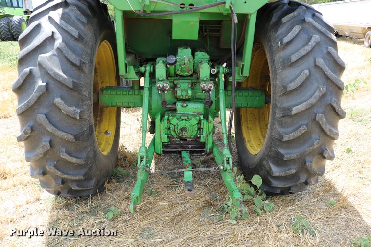 image for item DB9285 1973 John Deere 4430H tractor