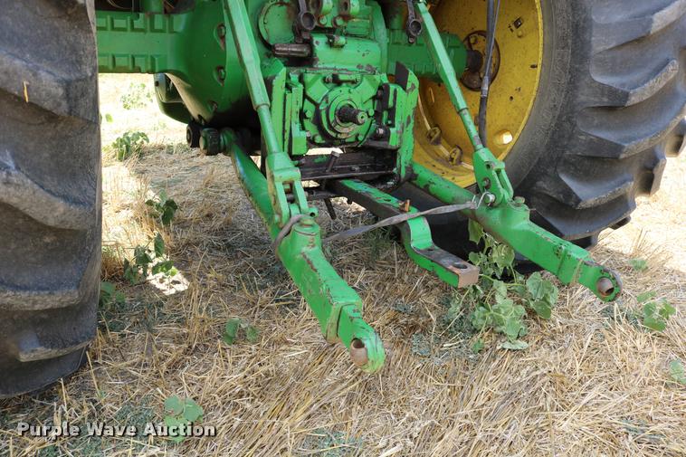 image for item DB9285 1973 John Deere 4430H tractor