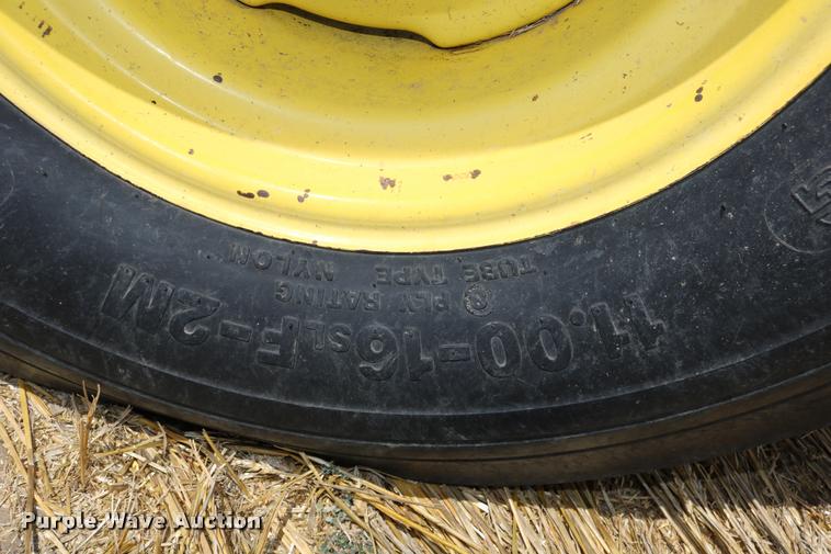 image for item DB9285 1973 John Deere 4430H tractor