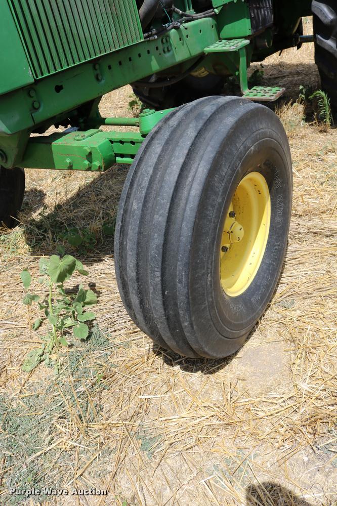 image for item DB9285 1973 John Deere 4430H tractor