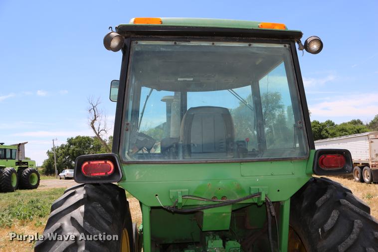 image for item DB9285 1973 John Deere 4430H tractor