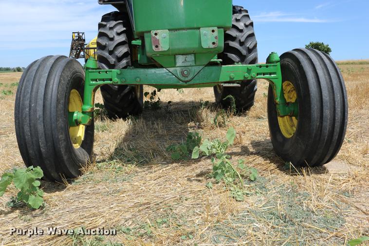 image for item DB9285 1973 John Deere 4430H tractor