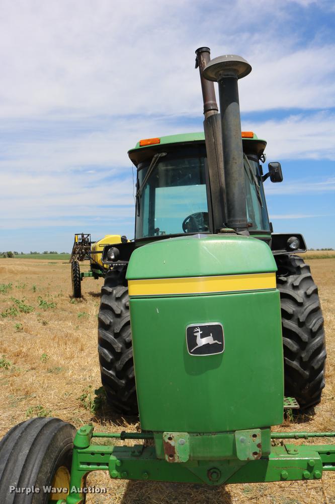 image for item DB9285 1973 John Deere 4430H tractor