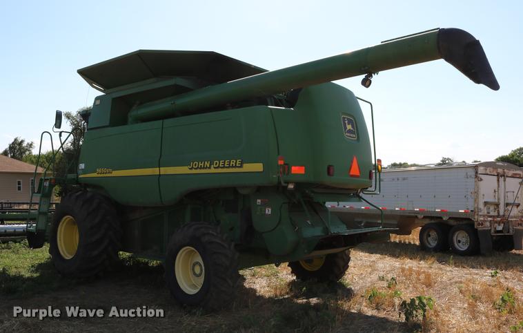 image for item DB9287 2000 John Deere 9650 STS combine