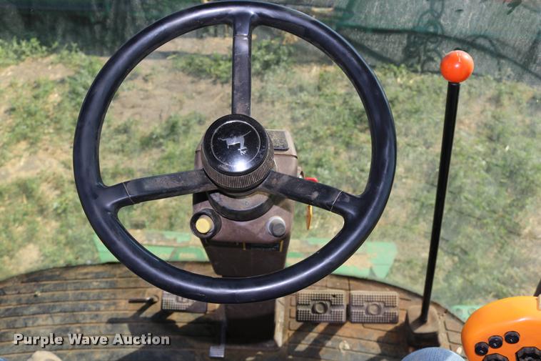 image for item DB9287 2000 John Deere 9650 STS combine