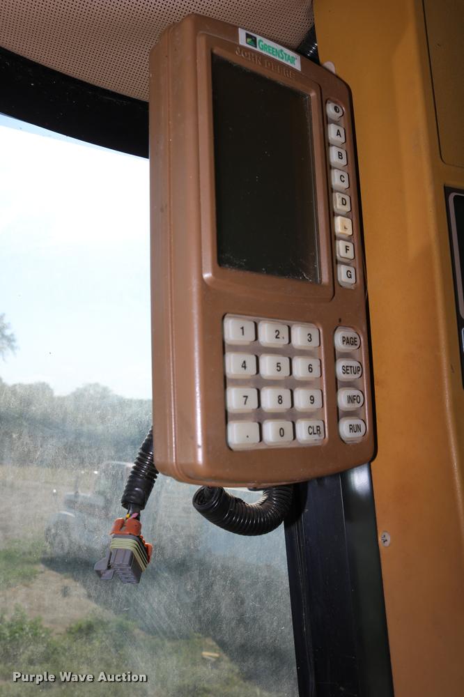 image for item DB9287 2000 John Deere 9650 STS combine