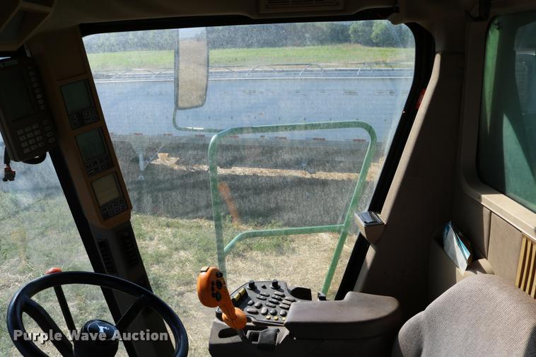 image for item DB9287 2000 John Deere 9650 STS combine