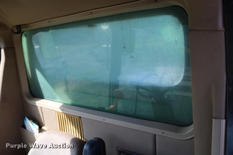 image for item DB9287 2000 John Deere 9650 STS combine