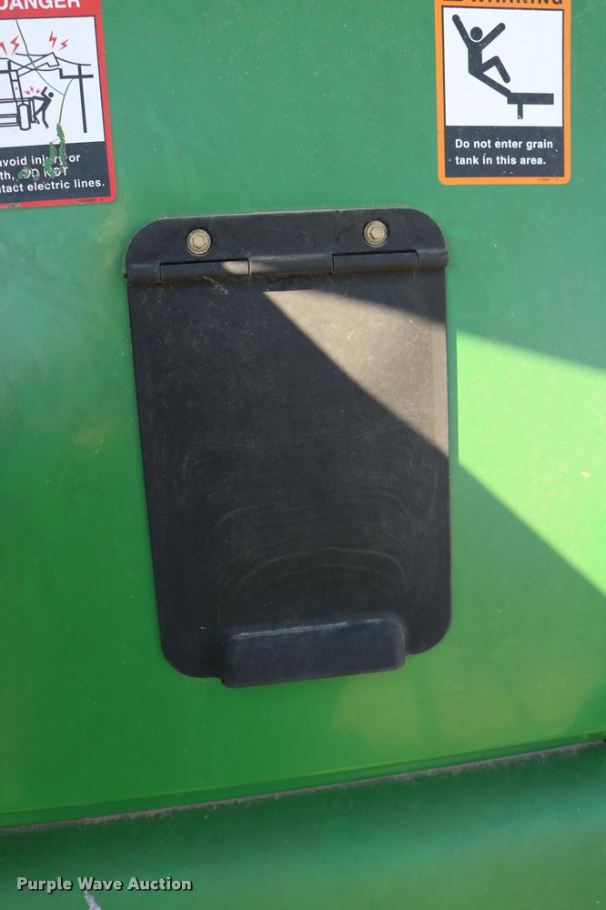 image for item DB9287 2000 John Deere 9650 STS combine