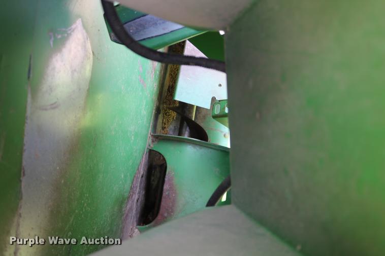 image for item DB9287 2000 John Deere 9650 STS combine