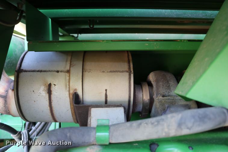 image for item DB9287 2000 John Deere 9650 STS combine
