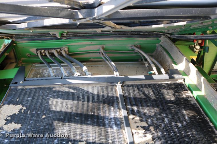 image for item DB9287 2000 John Deere 9650 STS combine