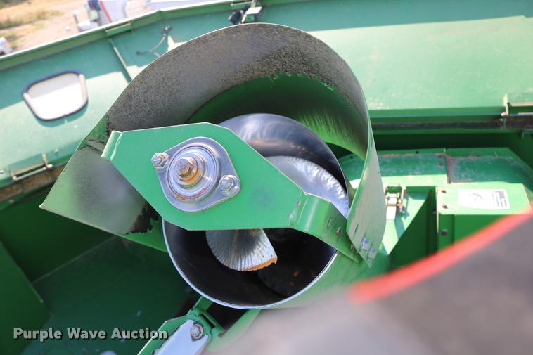 image for item DB9287 2000 John Deere 9650 STS combine